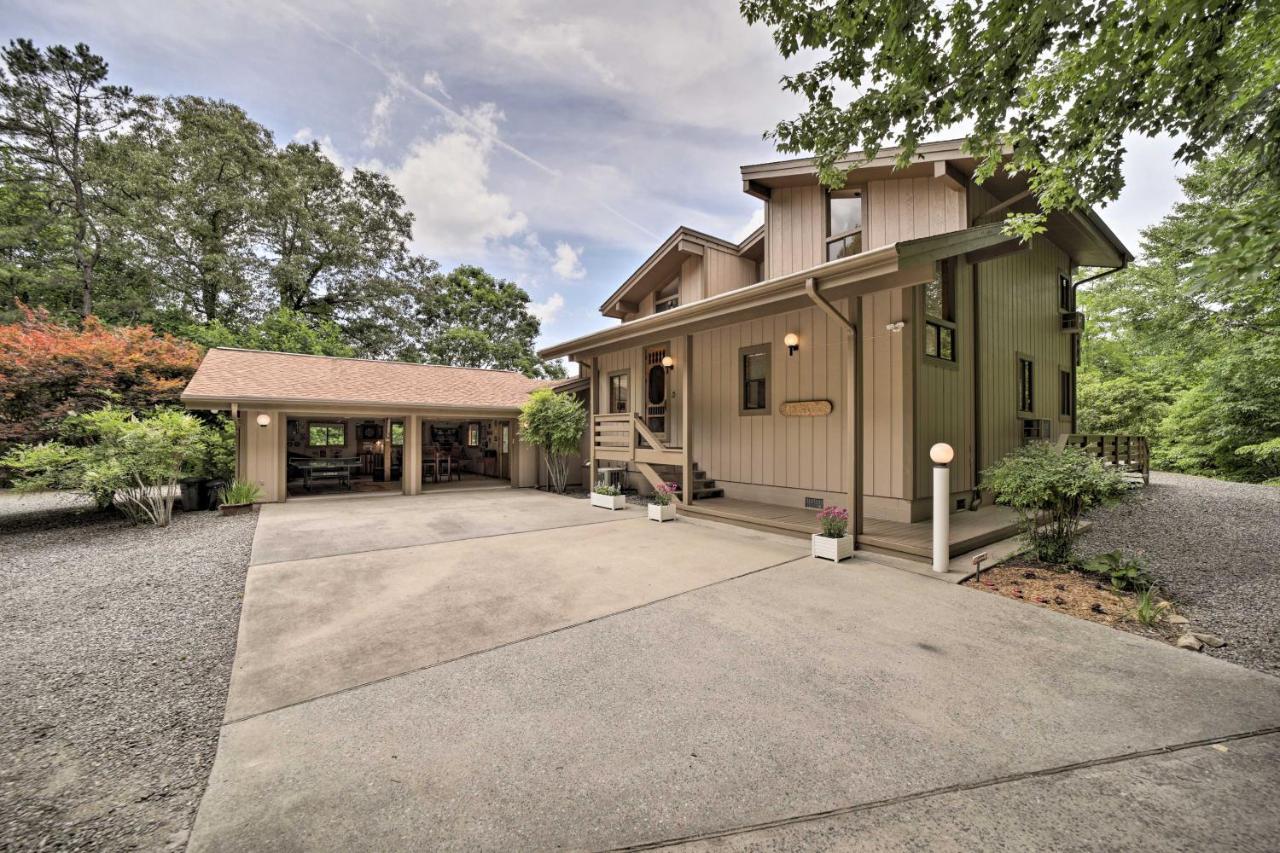 Vibrant Bryson City Home With Mtn Views And Deck! エクステリア 写真